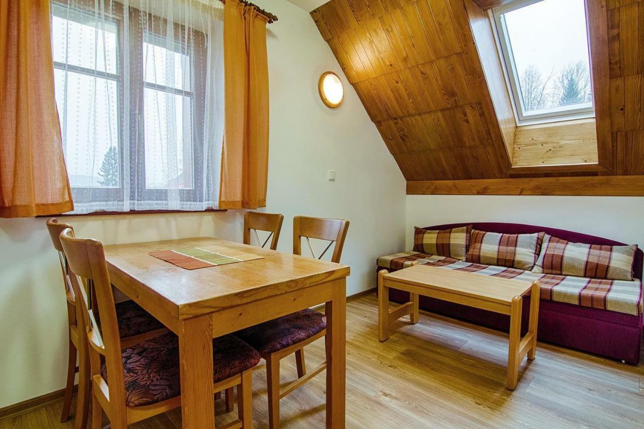 Apartment Rokys Рокитнице над Ийзероу Екстериор снимка