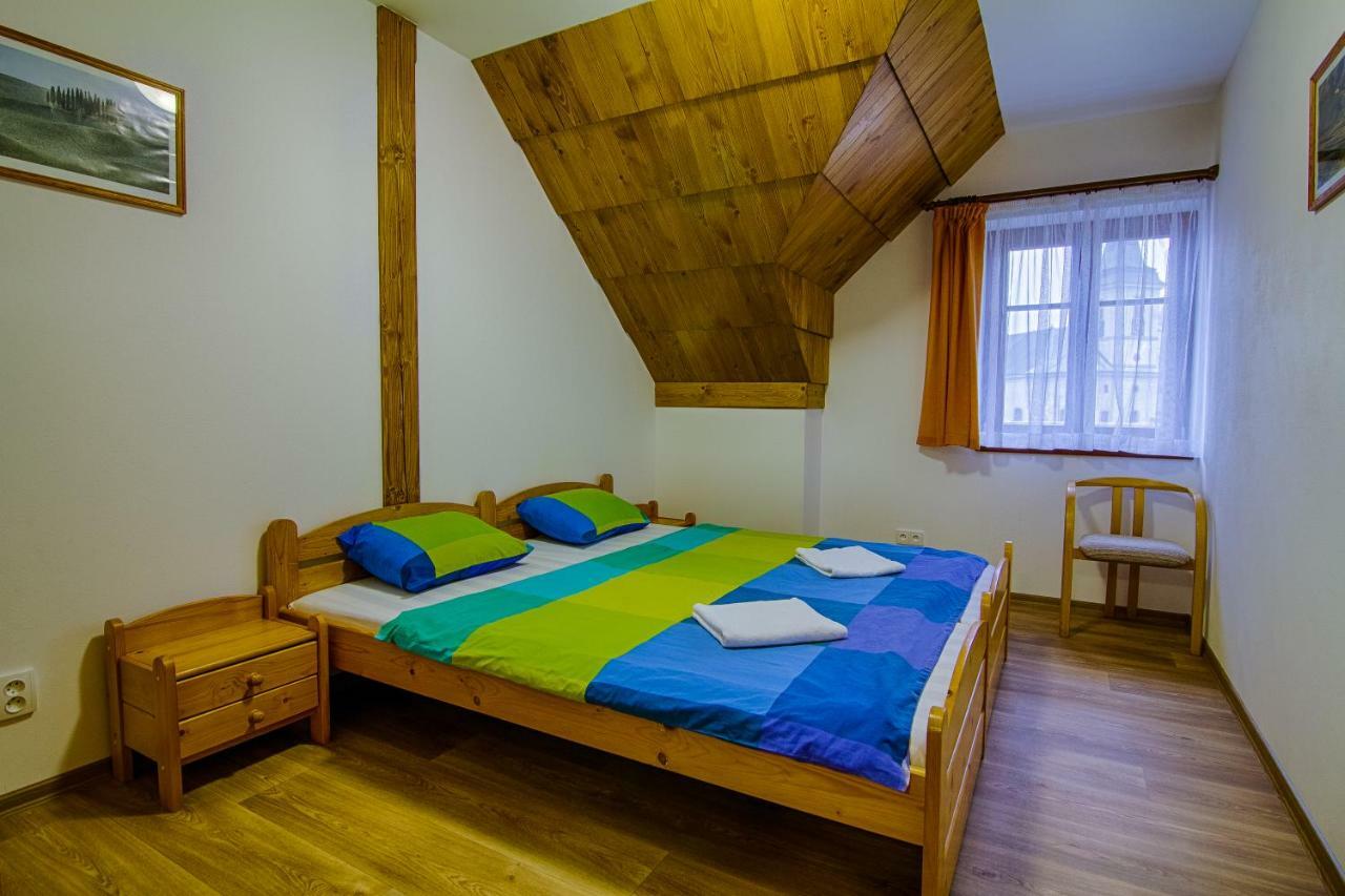 Apartment Rokys Рокитнице над Ийзероу Екстериор снимка