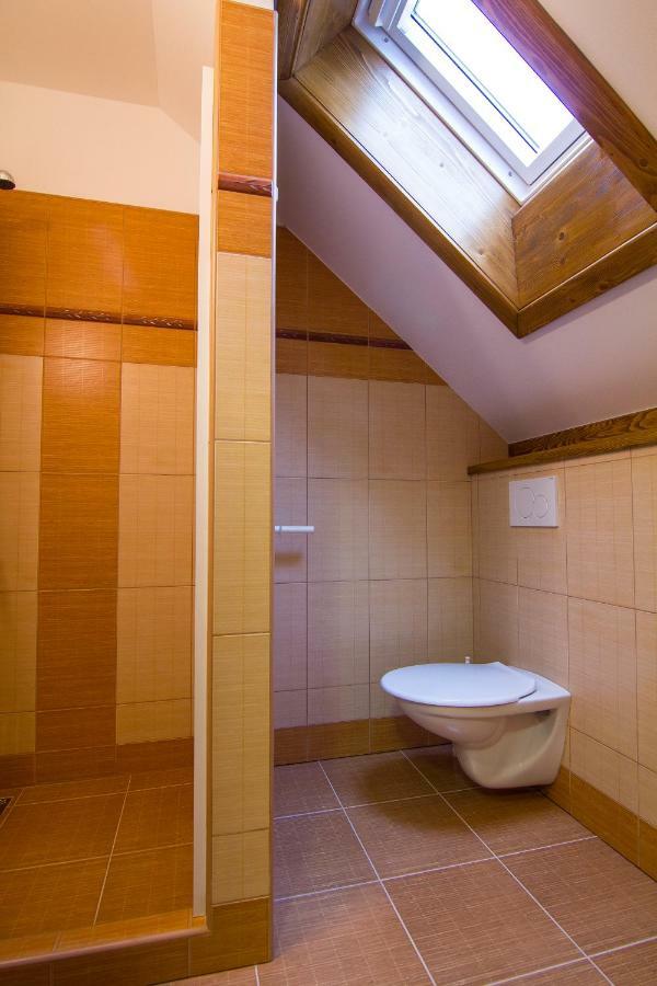 Apartment Rokys Рокитнице над Ийзероу Екстериор снимка